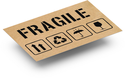 Етикетка крафт "Fragile" 40х25 мм (250 шт/рулон)