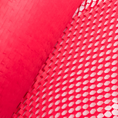 Крафт папір стільниковий 30 см х 20 м Honeycomb, червоний в рулоні
