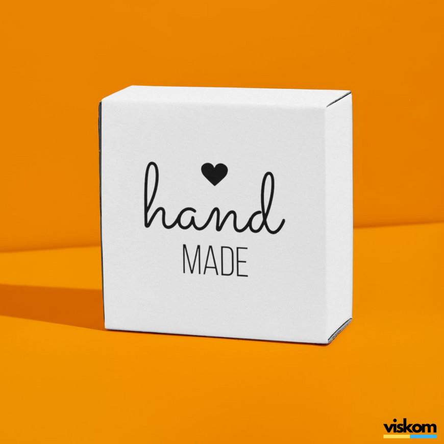 Beyaz etiket 100х100 mm &laquo;Handmade 07&raquo; (100 adet/rulo) kendinden yapışkanlı 100100whitehandmade07 photo