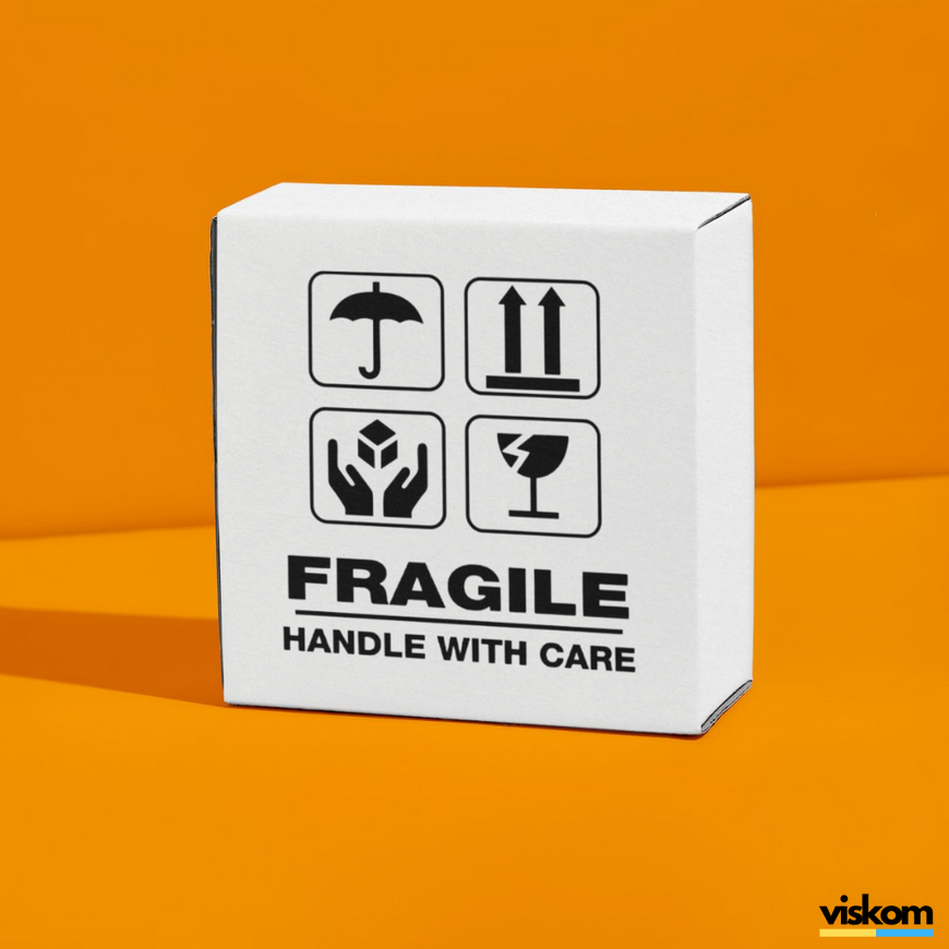 Етикетка біла 100х100 мм &laquo;Fragile 04&raquo; (100 шт/рулон) самоклеюча 100100whiteFragile04 фото