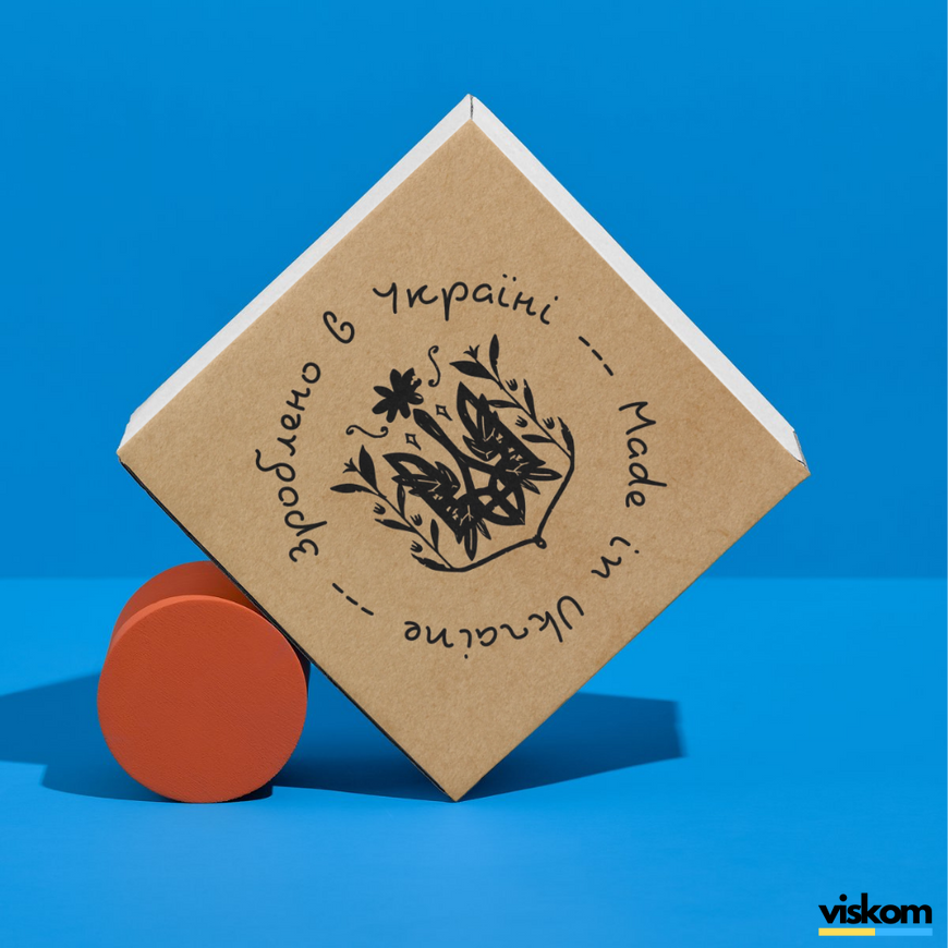 Kraft etiket 100x100 mm &laquo;Зроблено в Україні 03&raquo; (100 adet/rulo) kendinden yapışkanlı 100100brownzroblenovukrayini03 photo