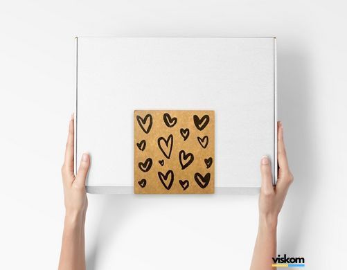 Этикетка крафт 100x100 мм "Love" (100 шт/рулон) с принтом, самоклеящаяся Viskom 100100love фото