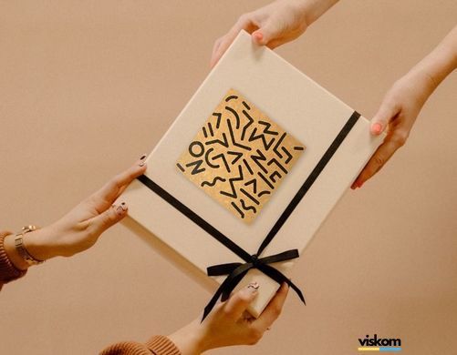 Етикетка крафт 100x100 мм "Creative" (100 шт/рулон) з друком, самоклеюча Viskom 100100creative photo