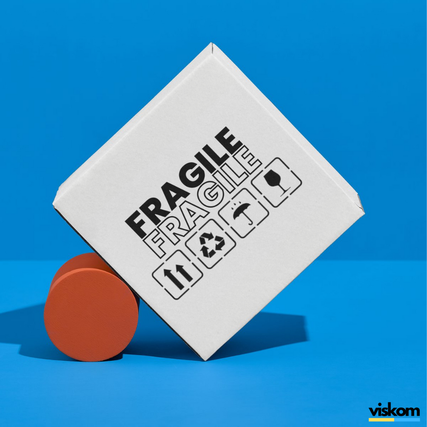 Beyaz etiket 100х100 mm &laquo;Fragile 02&raquo; (100 adet/rulo) kendinden yapışkanlı 100100whiteFragile02 photo