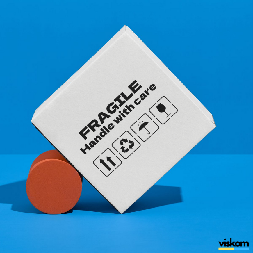 Beyaz etiket 100х100 mm &laquo;Fragile 03&raquo; (100 adet/rulo) kendinden yapışkanlı 100100whiteFragile03 photo